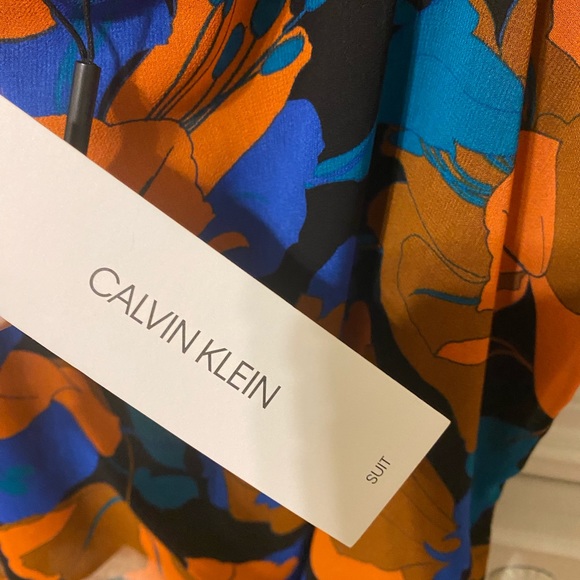 Calvin Klein Blouse- medium - Picture 2 of 4